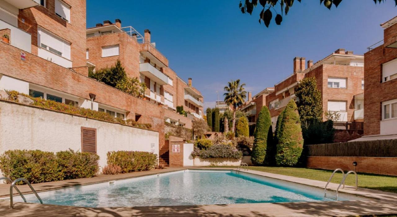 Bonito Duplex Con Piscina En Barcelona&Playa Apartamento Tiana Exterior foto
