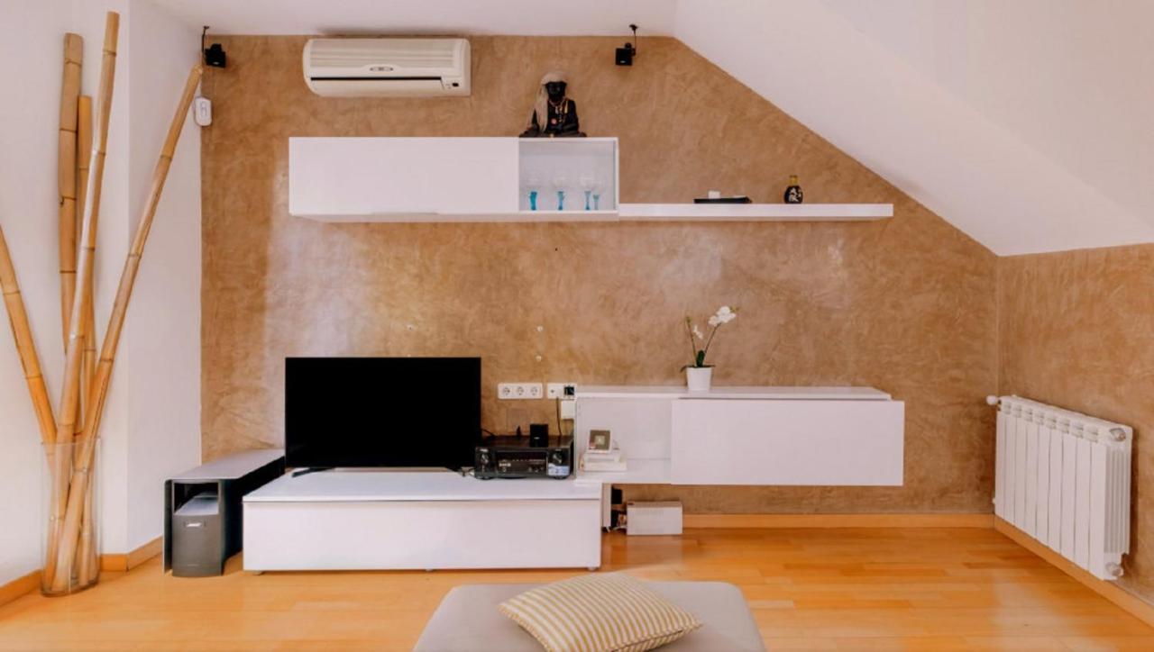 Bonito Duplex Con Piscina En Barcelona&Playa Apartamento Tiana Exterior foto