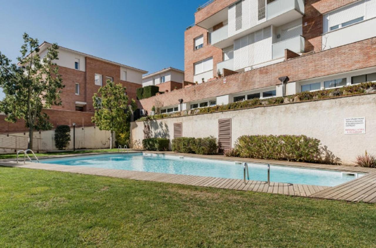 Bonito Duplex Con Piscina En Barcelona&Playa Apartamento Tiana Exterior foto